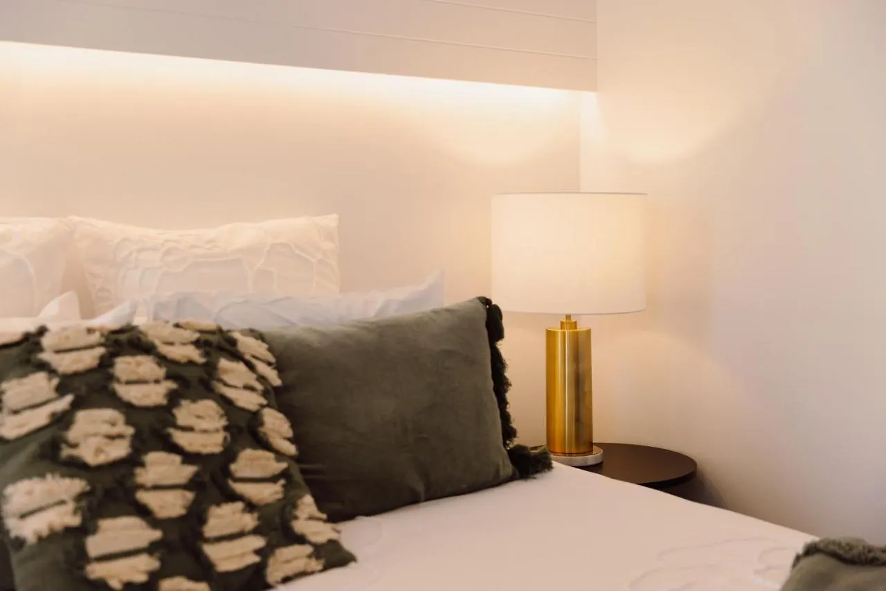 New! Dacha On Maggie No#2, Unrivaled Island Luxury Villa Nelly Bay Australia