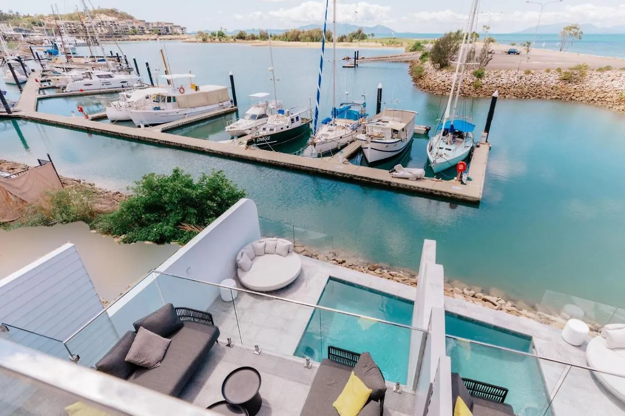 Holiday home New! Dacha On Maggie No#2, Unrivaled Island Luxury Villa Nelly Bay Australia