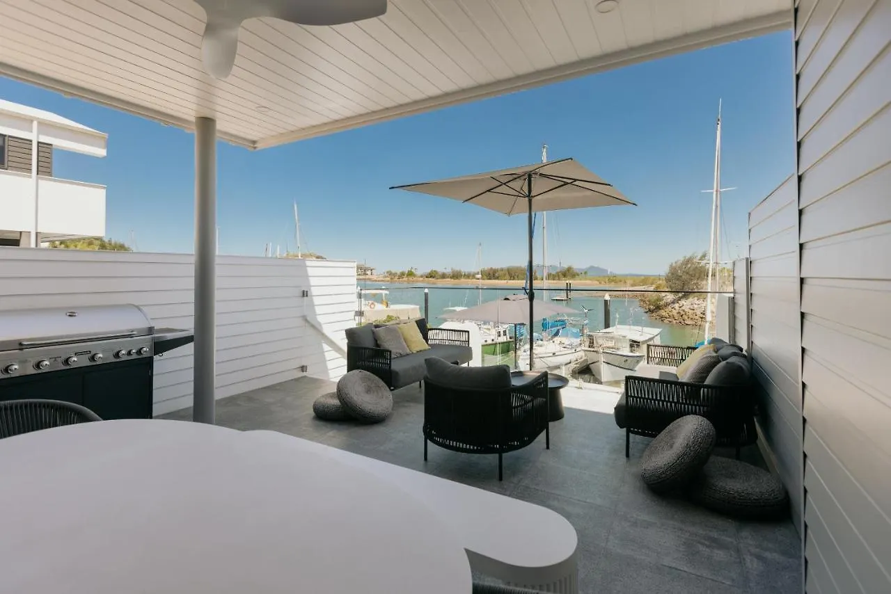 New! Dacha On Maggie No#2, Unrivaled Island Luxury Villa Nelly Bay 0*,  Australia