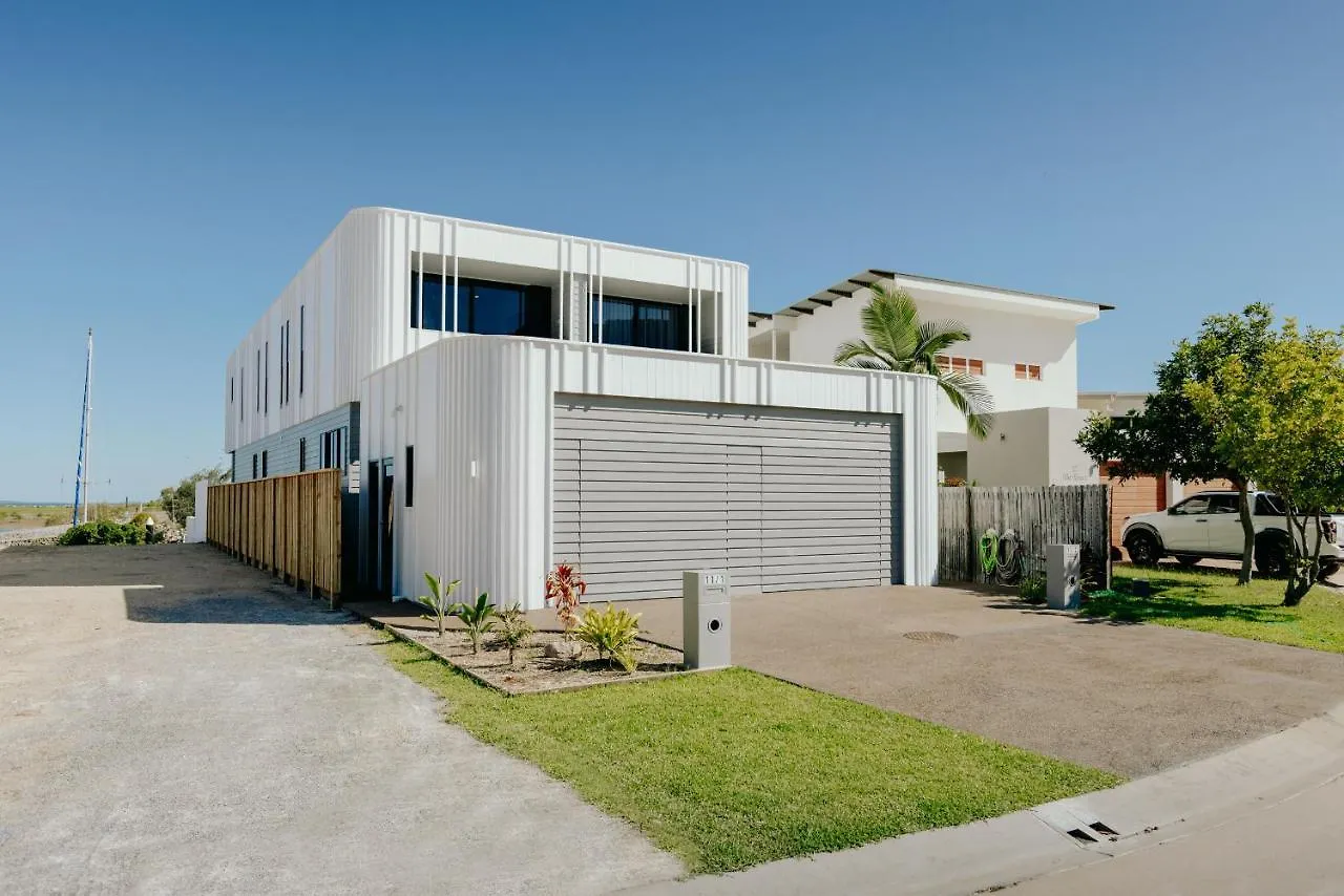 New! Dacha On Maggie No#2, Unrivaled Island Luxury Villa Nelly Bay Holiday home