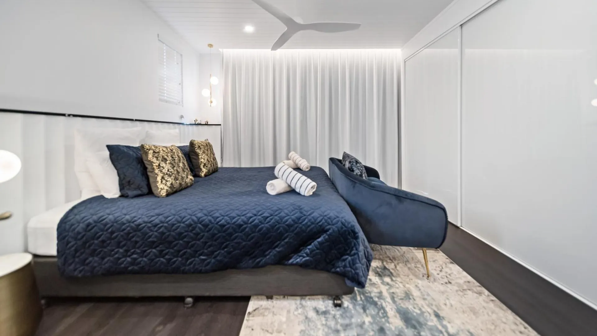 New! Dacha On Maggie No#2, Unrivaled Island Luxury Villa Nelly Bay Australia