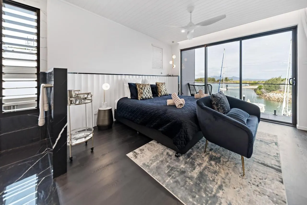 Holiday home New! Dacha On Maggie No#2, Unrivaled Island Luxury Villa Nelly Bay