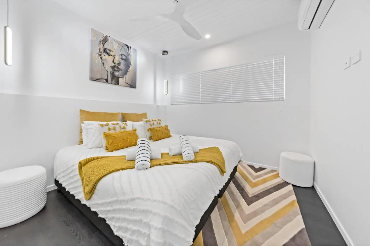 Holiday home New! Dacha On Maggie No#2, Unrivaled Island Luxury Villa Nelly Bay Australia